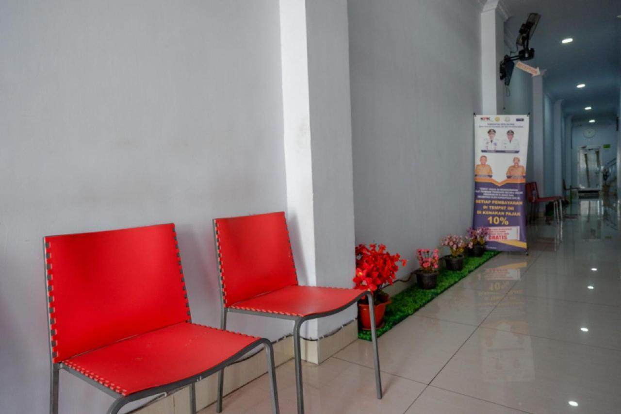 Reddoorz @ Hotel Bravo Pantai Kamali Bau Bau Baubau Dış mekan fotoğraf