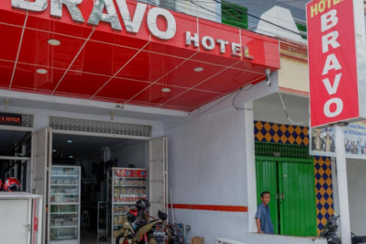 Reddoorz @ Hotel Bravo Pantai Kamali Bau Bau Baubau Dış mekan fotoğraf