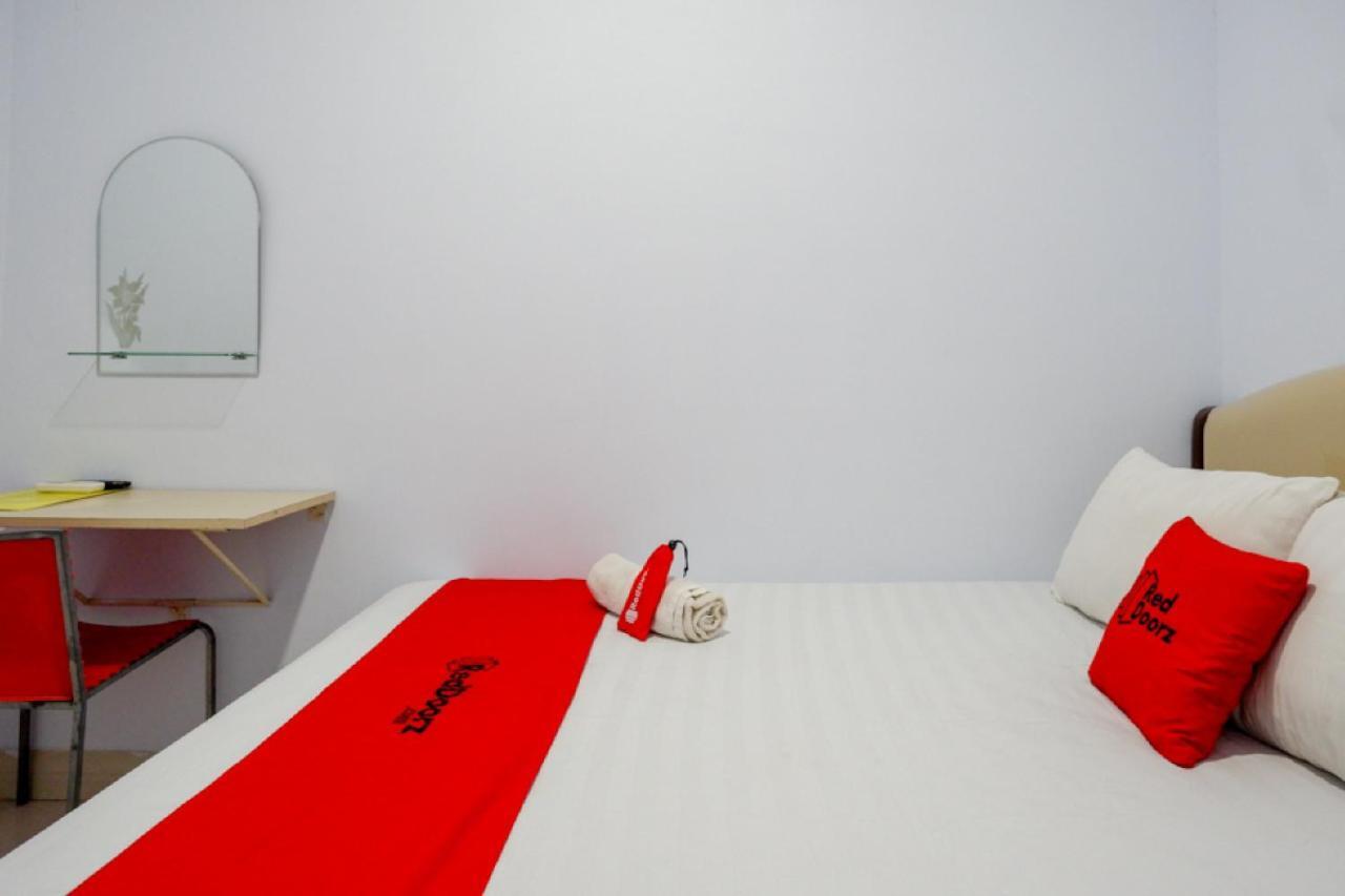 Reddoorz @ Hotel Bravo Pantai Kamali Bau Bau Baubau Dış mekan fotoğraf