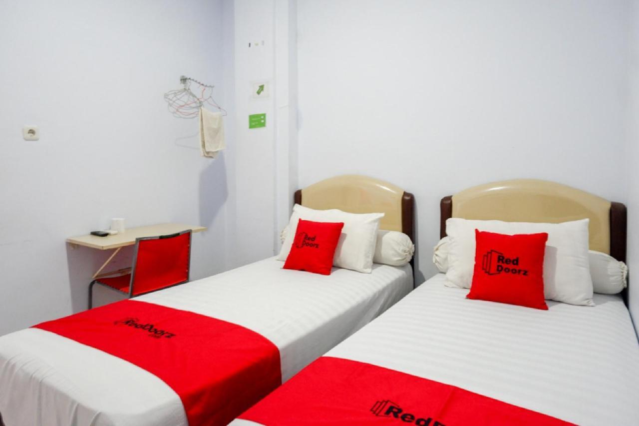 Reddoorz @ Hotel Bravo Pantai Kamali Bau Bau Baubau Dış mekan fotoğraf