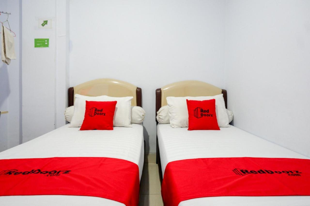Reddoorz @ Hotel Bravo Pantai Kamali Bau Bau Baubau Dış mekan fotoğraf